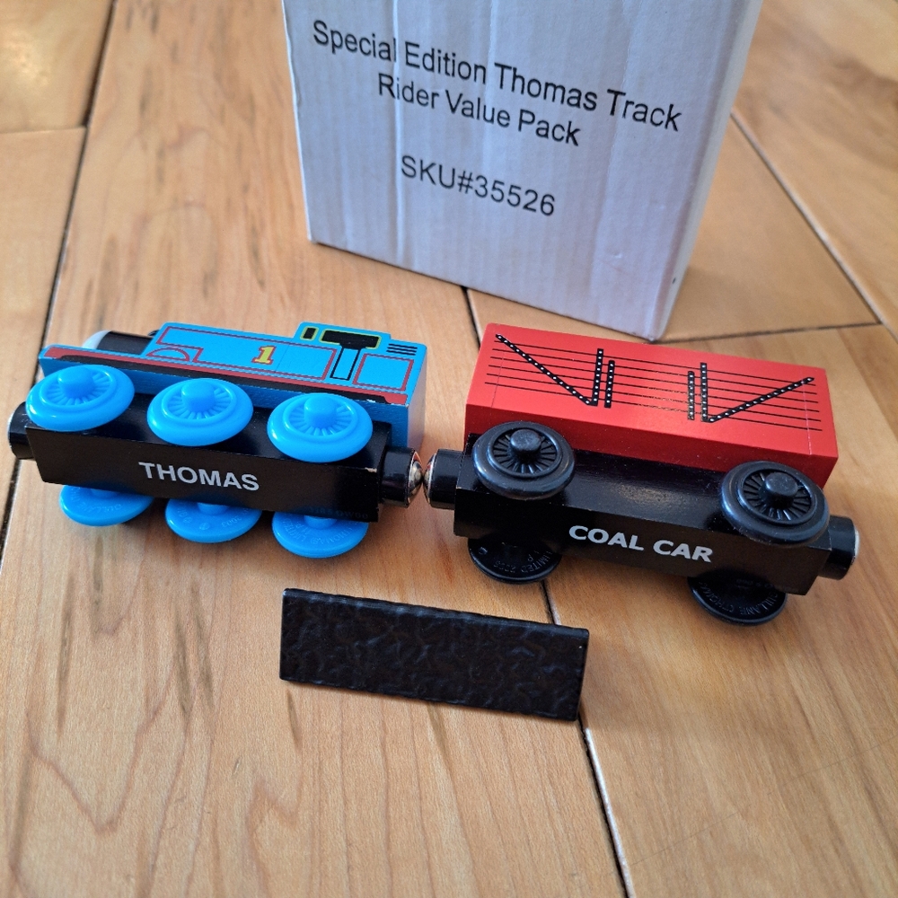 VHTF!  PEG PEREGO SPECIAL EDITION THOMAS TRACK RIDER Thomas Train Wooden Railway - Picture 11 of 12